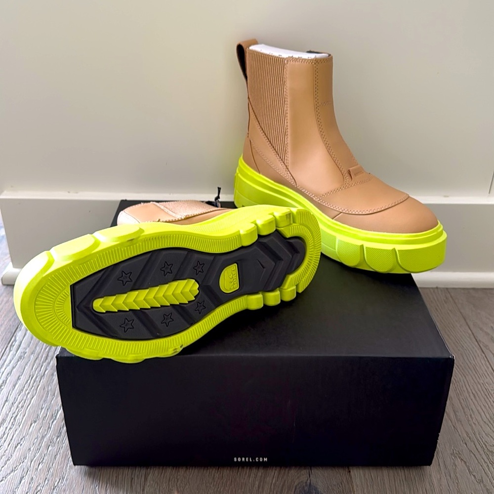 SOREL Leather Caribou™ X Chelsea Waterproof Boot in Tan w/ Green Rubber Sole-9 - Picture 5 of 12